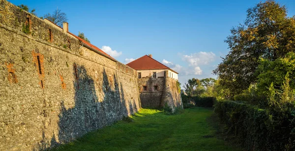 Uzhgorod güzel eski kale.
