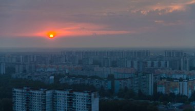 Uyuyan quarters, Moskova, Rusya Federasyonu. Sunrise endüstriyel Soka