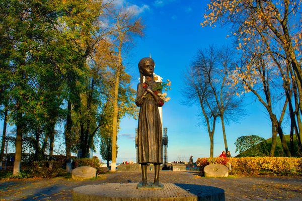 Kiev Ukraine September 2017 Statue Girl Fragment National Museum Holodomor — Stock Photo, Image