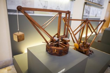 models of Leonardo da Vinci clipart