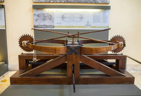 レオナルド ・ ダ ・ ヴィンチのワイヤー モデル — ストック写真