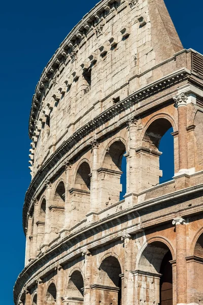 Célèbre Colisée en Italie — Photo