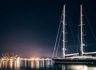 Lüks Yat La Spezia içinde