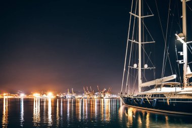 Lüks Yat La Spezia içinde