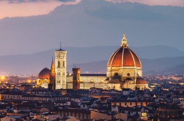 günbatımı ışıklı Floransa