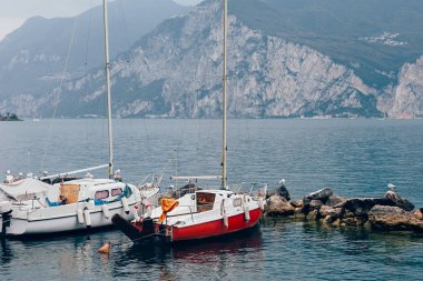 Yatlar Garda Gölü, İtalya