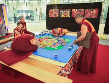 Budist oluşturma mandala