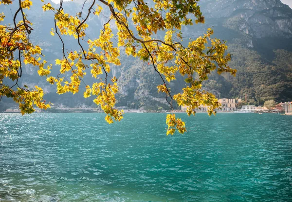 Prachtig meer in Italië — Stockfoto