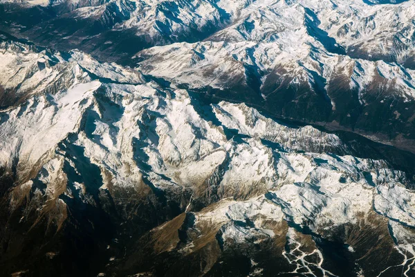 阿尔卑斯山的鸟瞰图 — 图库照片