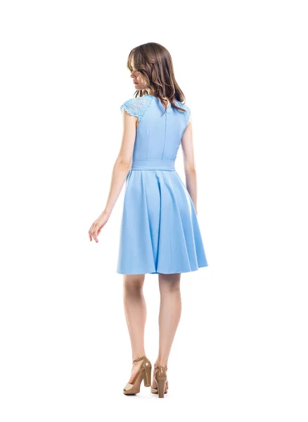 Vue arrière de jeune belle femme en robe bleue — Photo