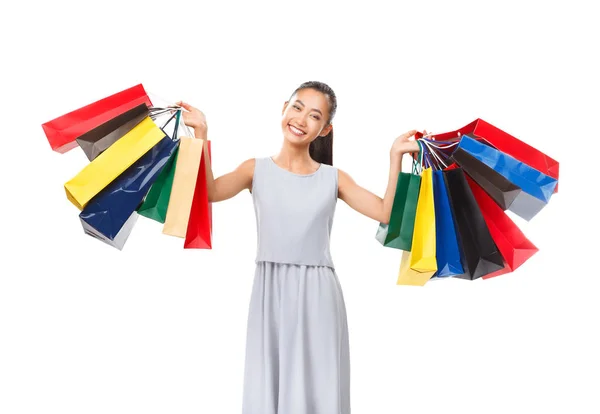 Mujer sosteniendo bolsas de compras —  Fotos de Stock