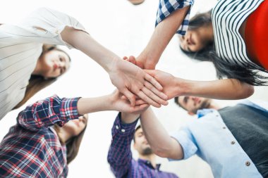 Ellerinizi bir araya getirmek iş adamları