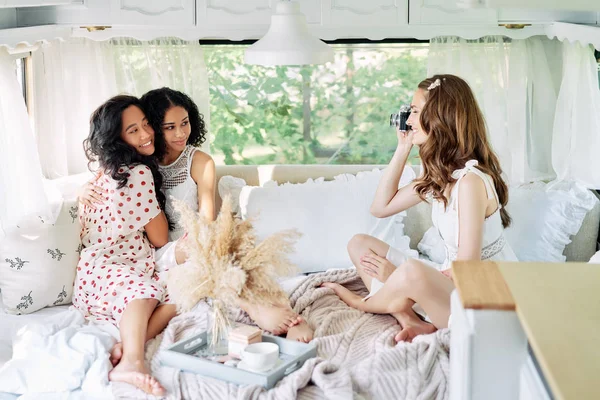 Woman Making Photo Multiethnic Friends Camper Van Summer Travel — Stock Photo, Image