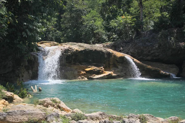 Bao-Bao Falls, Lianga, Surigao del Sur, Philippinen — Stockfoto