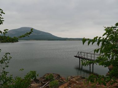 Lake Lawtonka, Mt Scott, Oklahoma karşı karşıya