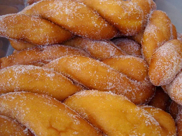 Shakoy Pilipit Twisted Fried Donut Coated Sugar Popular Street Food — Stock Photo, Image