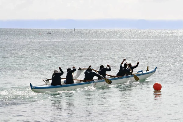 Saipan, Cnmi--Eylül 2016: Kano yarışları yıl boyunca adalardaki başlıca deniz sporları etkinliklerinden ve en gözde turistik yerlerinden biridir..