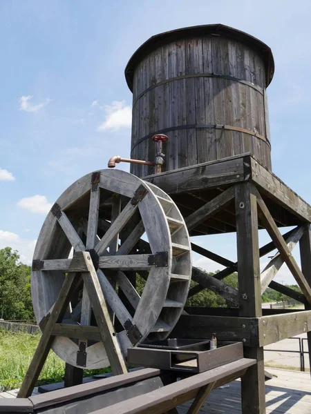 Closeup Old Wooden Water Wheel Wooden Tank — Stock Photo, Image