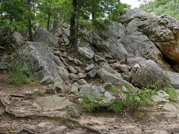 Rocky Trail Stone Coral Going Robbers Cave Wilburton Oklahoma — Stock Photo, Image