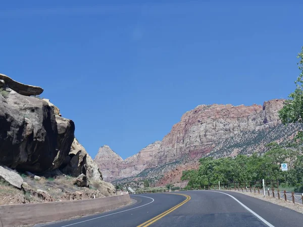 Scenic Kronkelweg Naar Zion National Park Van Springdale Utah Usa — Stockfoto