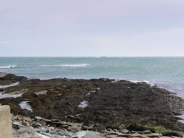 Klippig Strandlinje Sett Utifrån Kustvägen Narragansett Rhode Island — Stockfoto