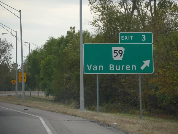 Señal Direccional Largo Carretera Con Indicaciones Salida Van Buren Arkansas — Foto de Stock