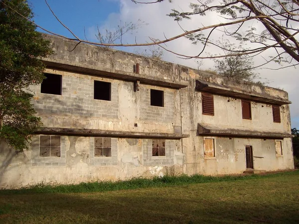 Budynek Komunikacji Japońskiej Pozostałości Wojnie Światowej Tinian Mariany Północne — Zdjęcie stockowe