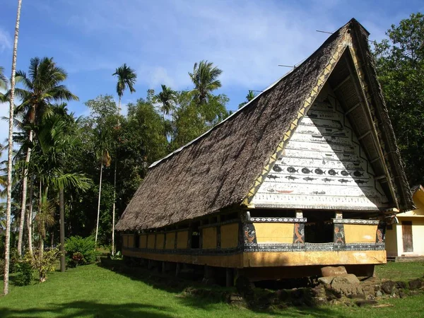 Παραδοσιακό Palauan Bai Τόπος Συνάντησης Για Τους Άνδρες Στην Πολιτεία — Φωτογραφία Αρχείου