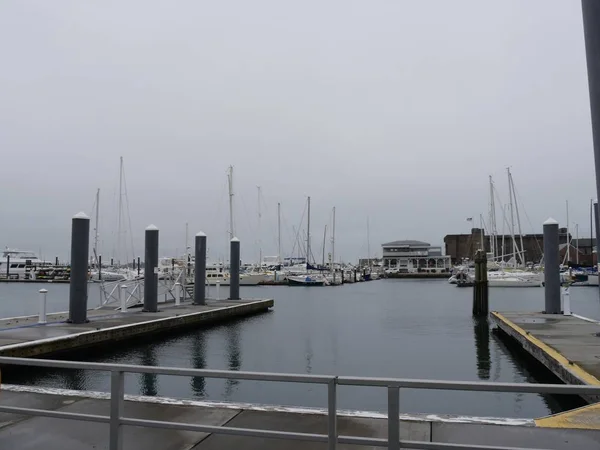 Newport Rhode Island September 2017 Gloomy Day Ferry Wharf Landing — стокове фото