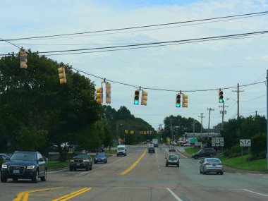 Narragansett, Rhode Island-September 2017: Street scene with vehicles on the road in Narragansett.