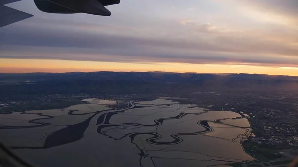 Vuelo Aéreo Amanecer Que Rompe Horizonte Sobre San Francisco California —  Fotos de Stock