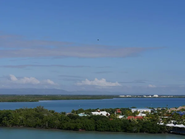 Vista Aérea Hermosa Isla Harvest Caye Belice Rodeada Por Las —  Fotos de Stock