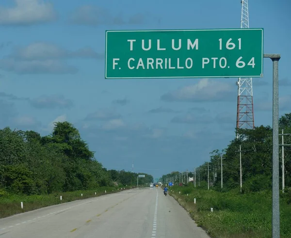 Costa Maya México Enero 2018 Señalización Direccional Hacia Tulum Carillo — Foto de Stock