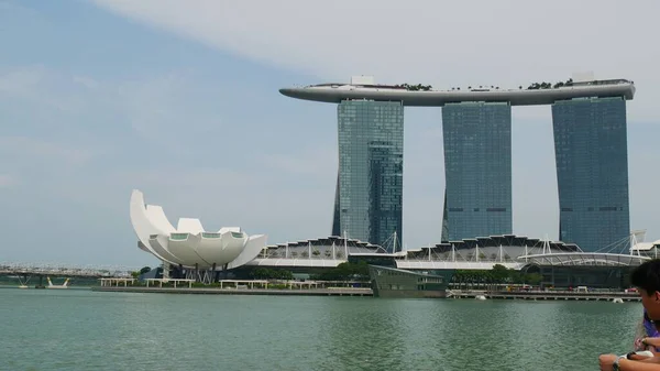 Singapur Singapur Marzo 2016 Hermosa Vista Lujosa Marina Bay Sands —  Fotos de Stock