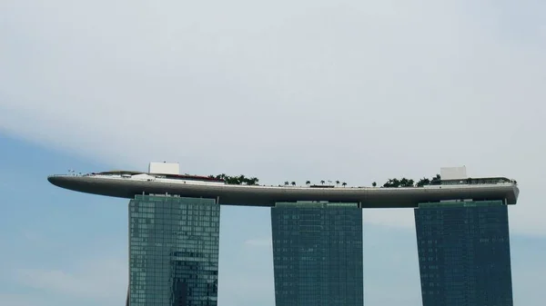 Сингапур Сингапур Март 2016 Закрытие Крыши Роскошного Отеля Marina Bay — стоковое фото