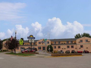 Custer City, Güney Dakota - Temmuz 2018 Custer City 'deki Days Inn Oteli' nin ortalarına yakın..