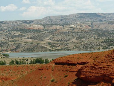 Doğanın güzelliği Wyoming 'de bir manzaraya yayıldı..
