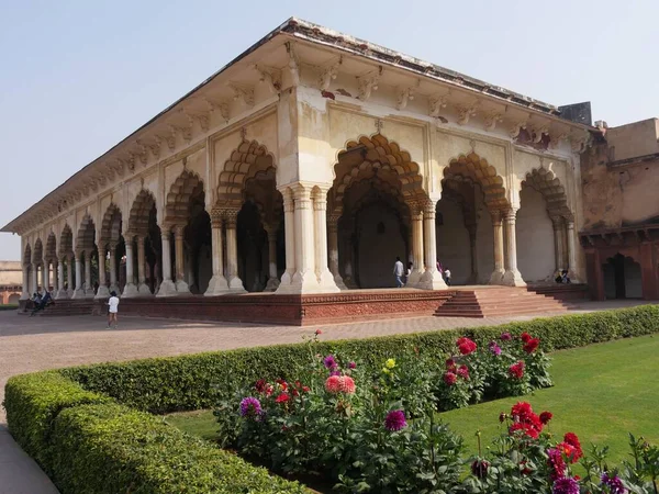 Agra India Marzo 2018 Intrica Arquitectura Coloridos Jardines Dentro Del — Foto de Stock
