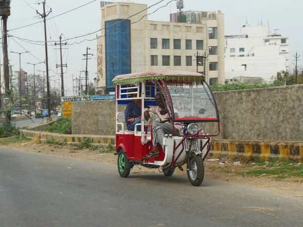 Agra Uttar Pradesh India Marzo 2018 Rickshaw Con Pasajero Parte — Foto de Stock