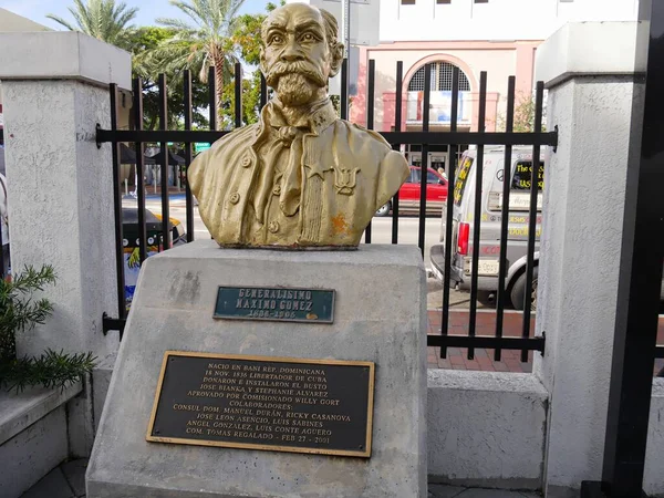 Miami Florida Dezembro 2018 Escultura Ouro Generaliximo Maximo Gomez Little — Fotografia de Stock