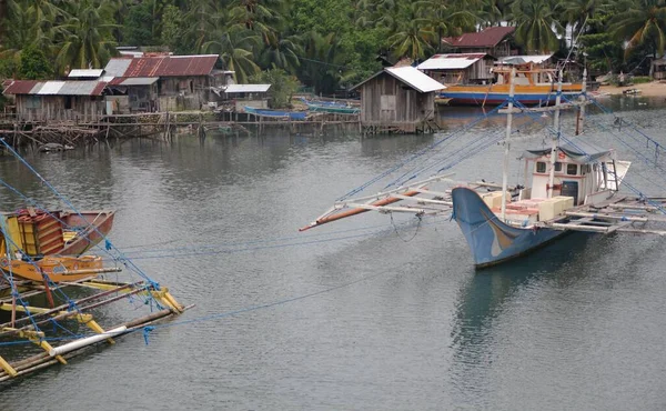 Суригао Дель Сур Филиппины Август 2014 Года Лодки Дома Сваях — стоковое фото