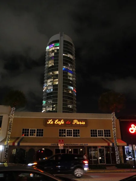 Miami Florida December 2018 Nattfotografering Fasaden Cafe Paris Miami — Stockfoto