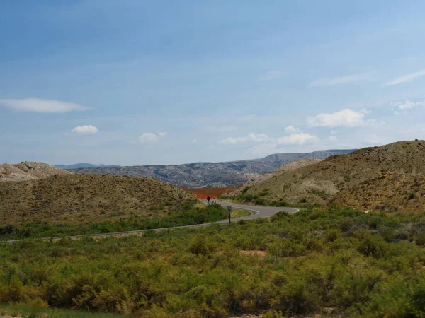 Landschaftlich Reizvolle Landschaft Mit Einer Kurvenreichen Straße Wyoming Nahe Der — Stockfoto