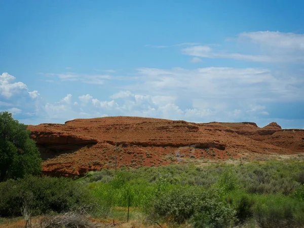 Red Hills Green Shrubs Road Wyoming Landscape — Stock Photo, Image