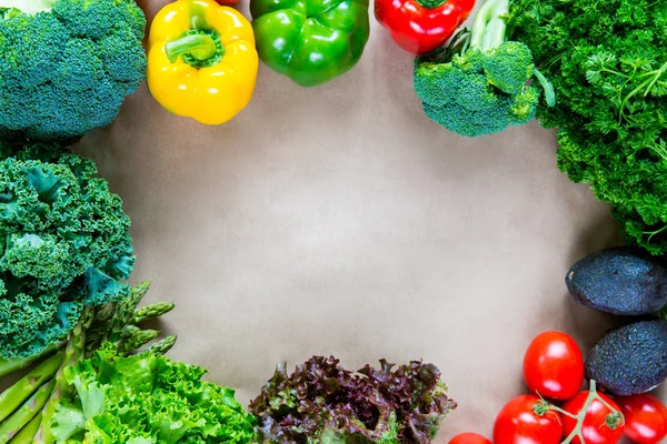 Puesta plana de verduras frescas con espacio para copiar — Foto de Stock