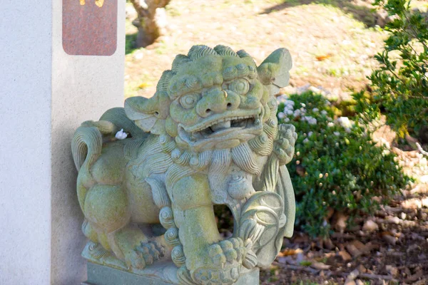 Chinese lion statue in Sun Yat-Sen Memorial Park