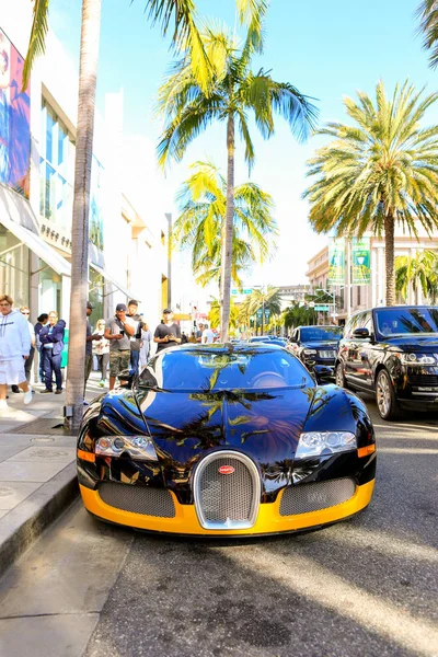 BEVERLY HILLS, CA - ИЮНЬ 10, 2017: Bugatti Veyron 16.4 — стоковое фото