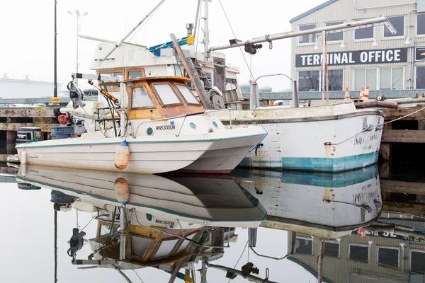 SEATTLE, WA - OCTOBER 28, 2017: Fishermen's terminal — Stock Photo, Image