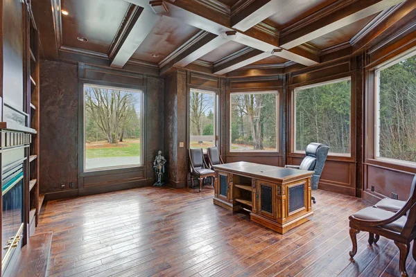 Chic Wood Paneled Home office features coffered ceiling — Stock Photo, Image