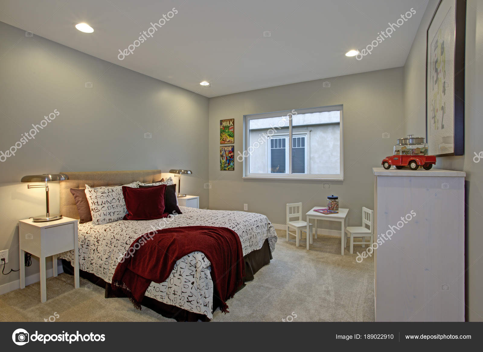Divertente per bambini design camera da letto con le pareti blu ... Camere per bambini design